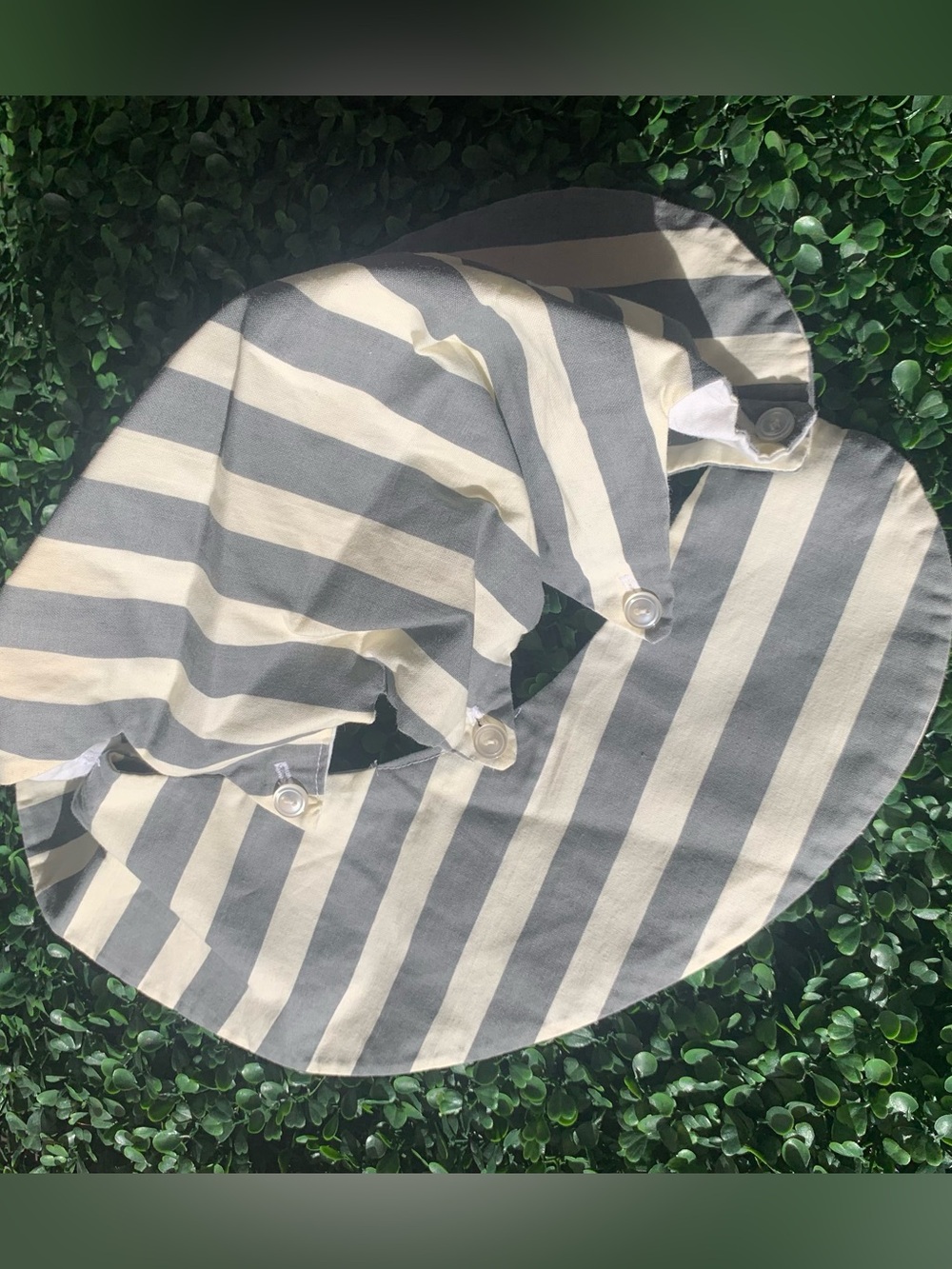 Vintage 70s stone gray & cream striped cotton tabernacle cut-out prairie hat - Picture 5 of 11